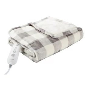 Electric throw blanket